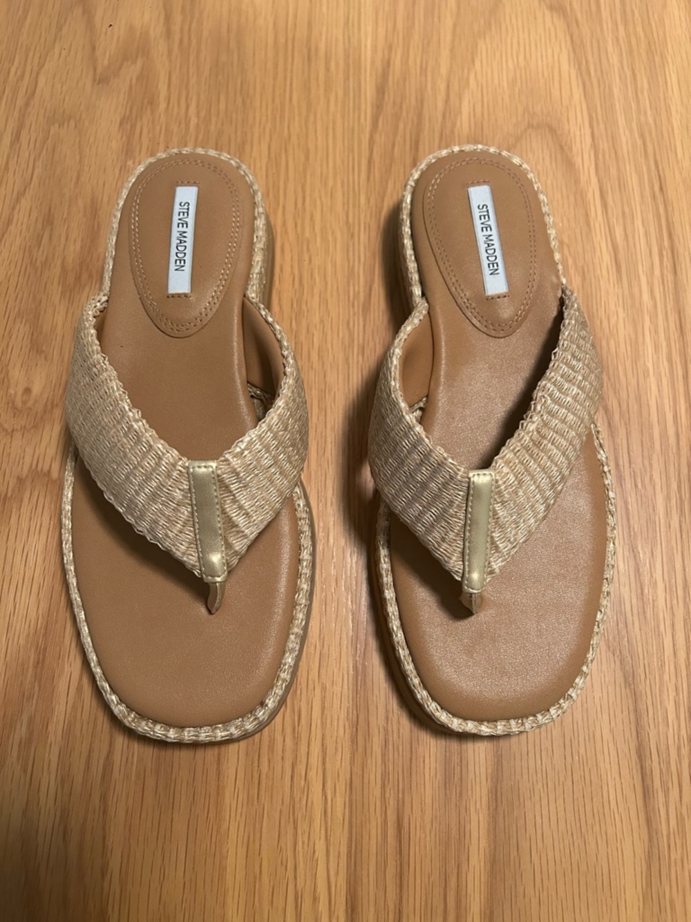 Steve Madden Bella Platform Sandal Gold Raffia Size 8.5M NIB